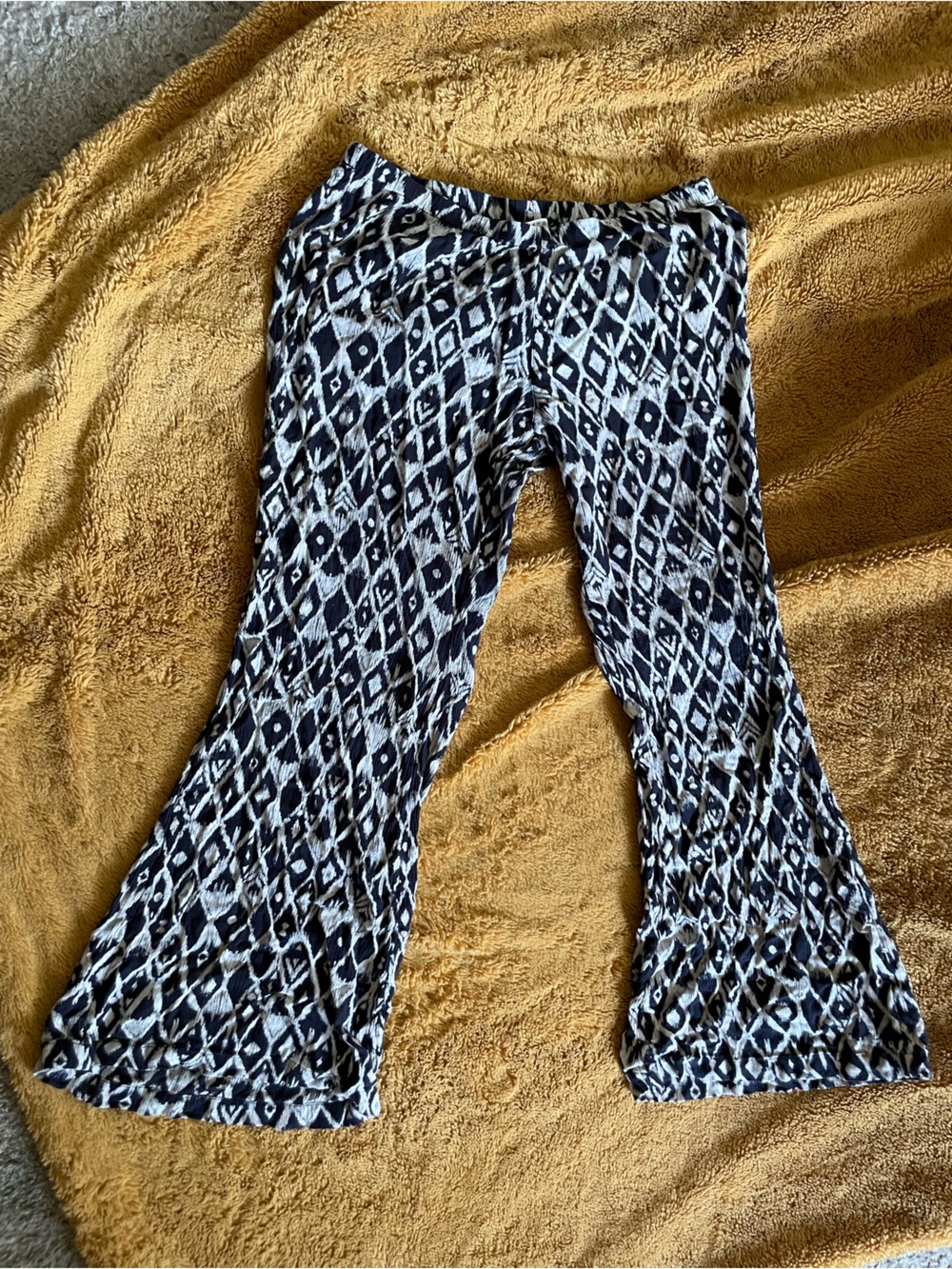 Billabong Stretchy Gausy Lightweight Boho Yoga Pants